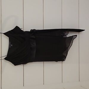 Banana Republic size 2 silk camisole top with bow